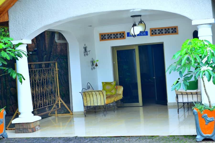Random Park Hotel Kigali Exterior foto