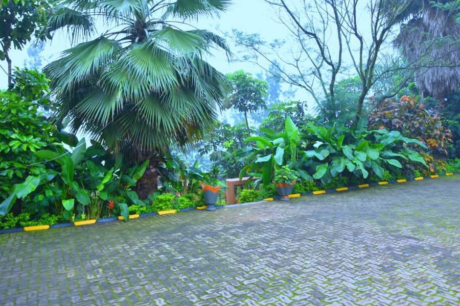 Random Park Hotel Kigali Exterior foto